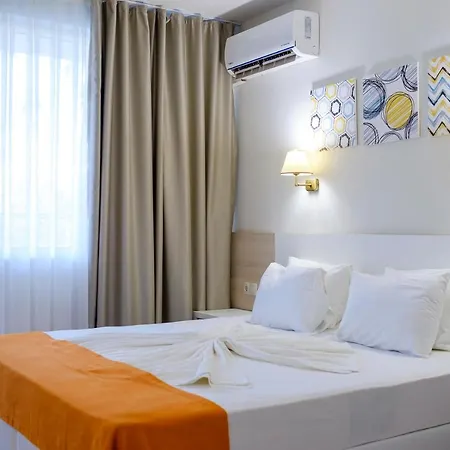 Garden Nevis Napospart