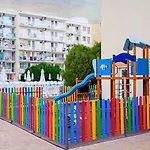 מלון Garden Nevis