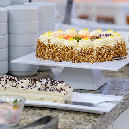 Garden Nevis - Sunny Beach