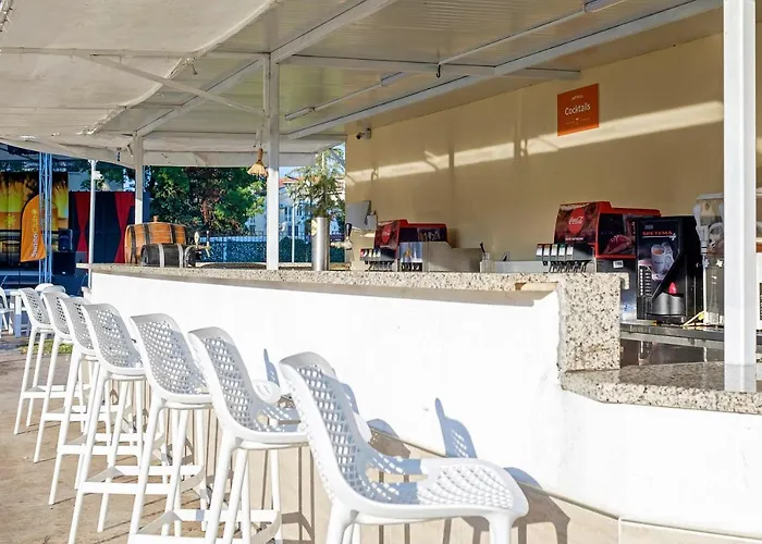 Otel Garden Nevis 3*