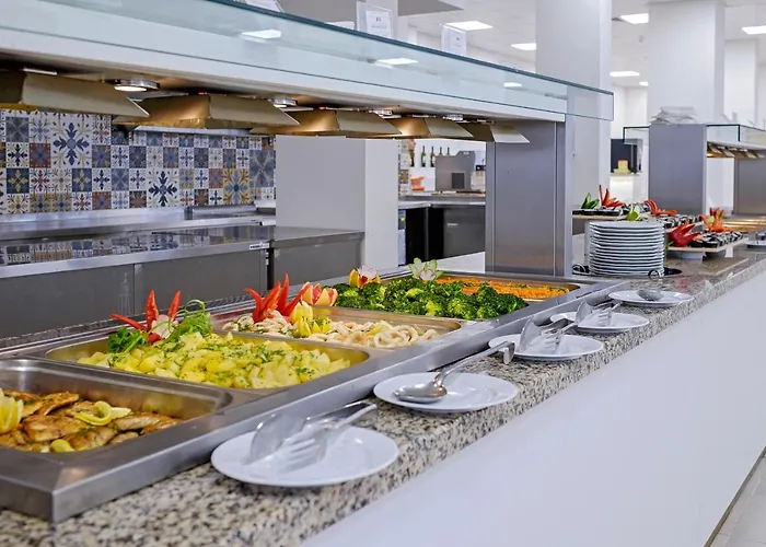 Otel Garden Nevis 3*